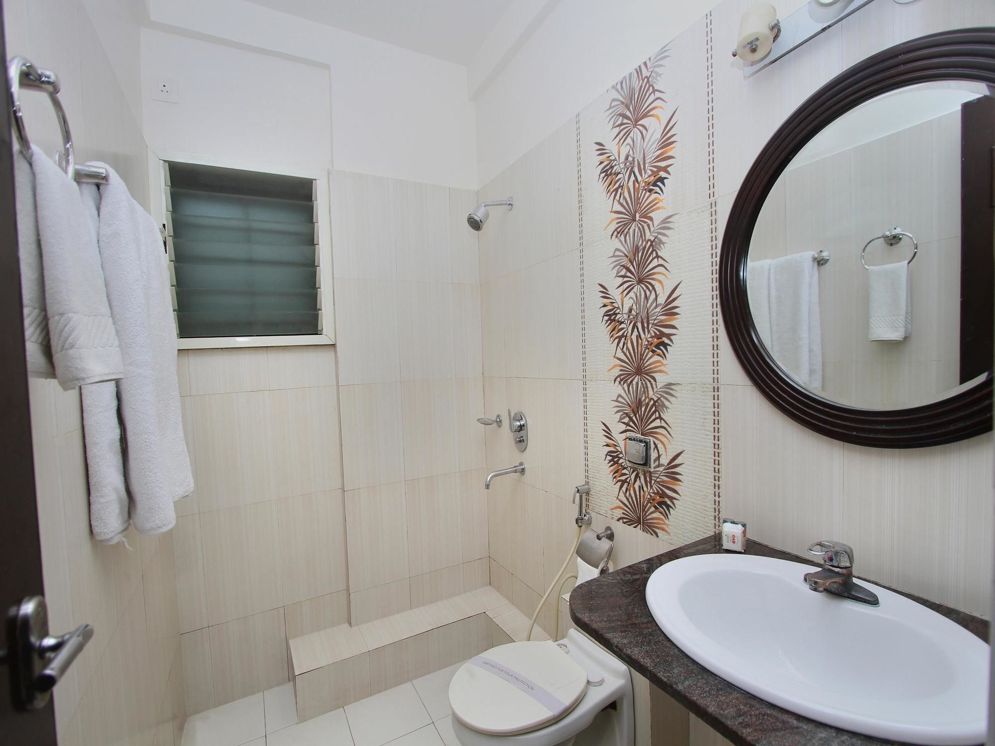Oyo 435 Hotel Amshi International Bangalore Bagian luar foto